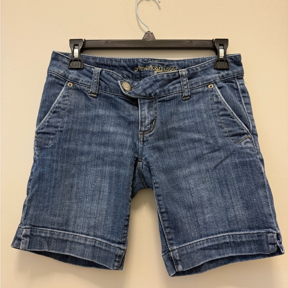 Vintage American Eagle Outfitters Low Rise Jean Shorts (Mid-Thigh)